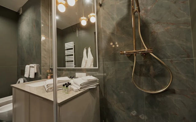 Kostjukowski Apartments Авалон