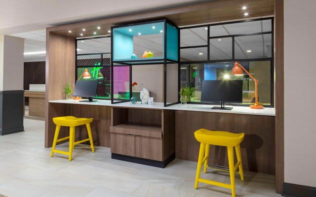 Holiday Inn & Suites Marlborough by IHG