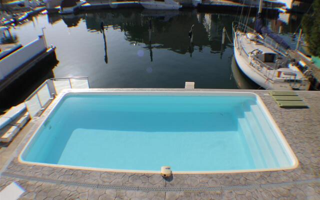 Cap Llarg 9 in Roses