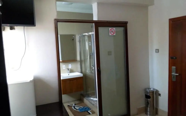 Aabiya Lodge