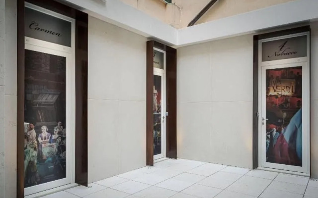 Theatrum Rooms and Apartments