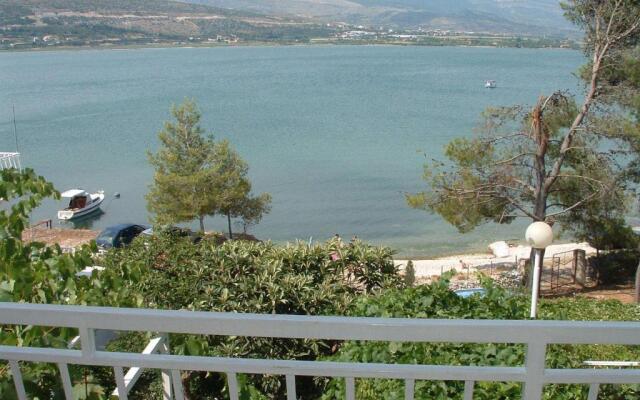 Apartments Sanda - 10 M from the beach