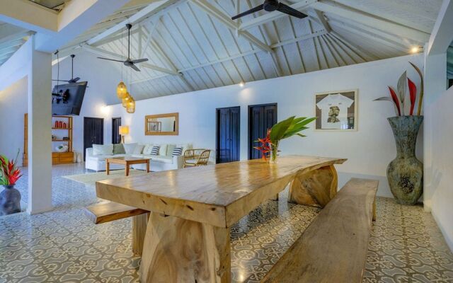 The Aryana Estate