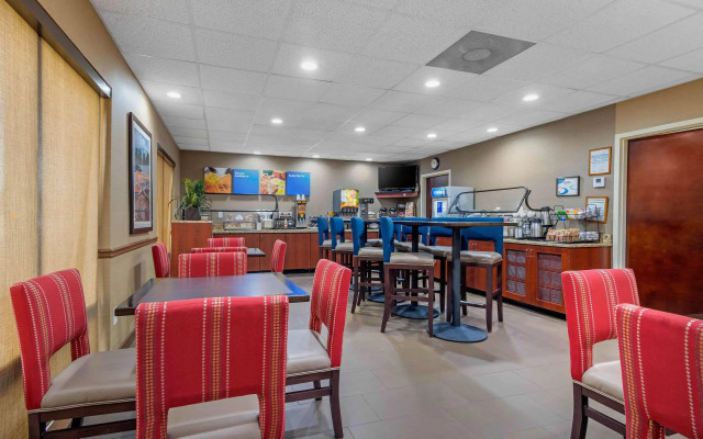 Comfort Inn & Suites Peachtree Corners