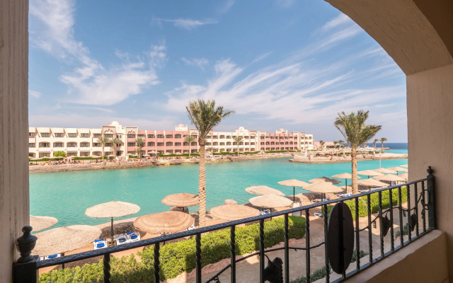 Sunny Days El Palacio Resort & Spa
