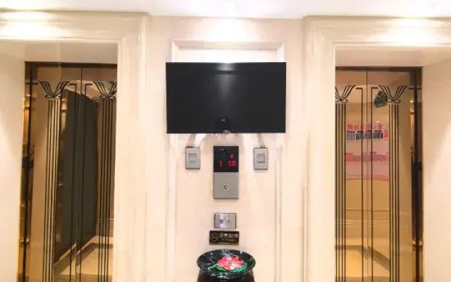 Vienna Hotel (Zhanjiang Mazhang high speed railway station store)