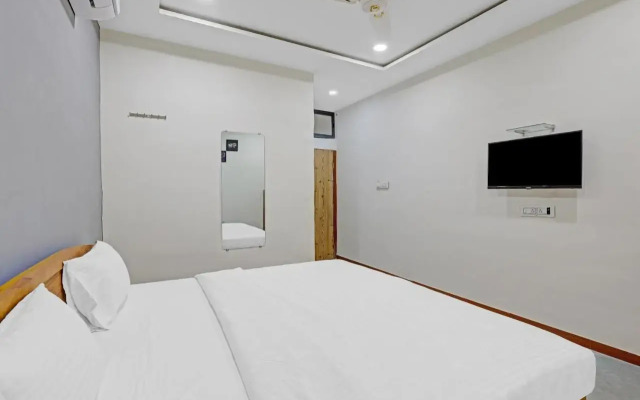 Oyo Flagship 806254 Hotel King's Land