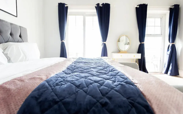 Compass Point by Sorted Stay