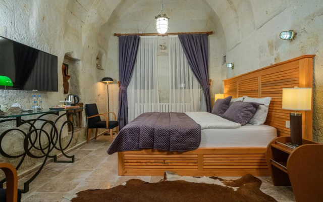 Canela Cave Hotel