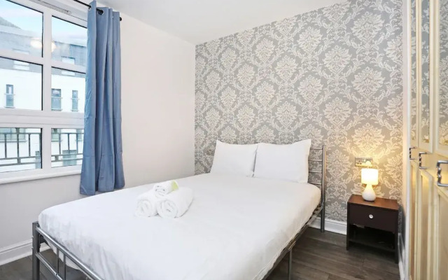 JOIVY Apartment Near The Royal Mile With Parking