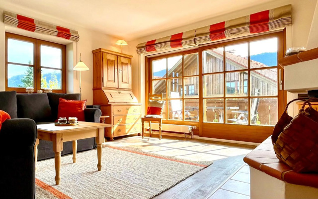 Wunderschöne Wohnung mit Balkon und Blick auf die Alpen