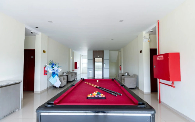 RedDoorz Plus @ Komplek ABC Batu Aji Batam