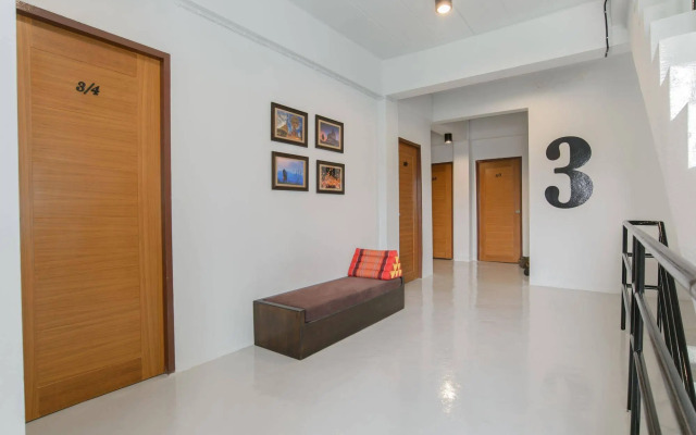 Little Lanna Cafe and Premier Guesthouse
