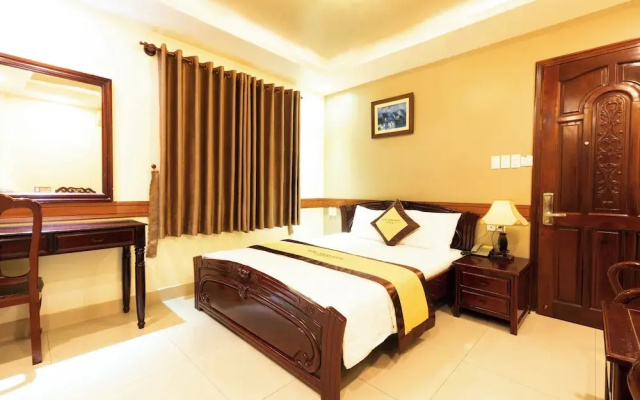 Hung Thanh Airport Hotel