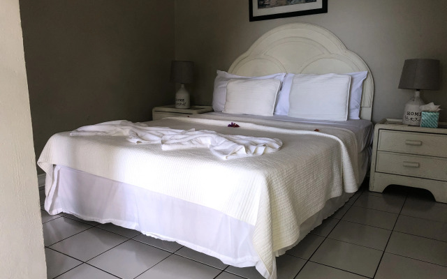 Marigot Beach Club and Dive Resort