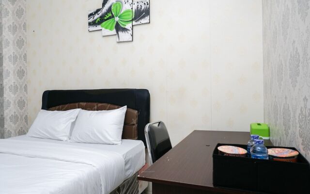 Elegant Design Studio Apartment at Margonda Residence 4 By Travelio
