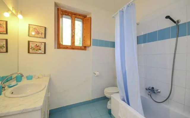 Sprawling Villa With Breathtaking Views In Emilia-Romagna