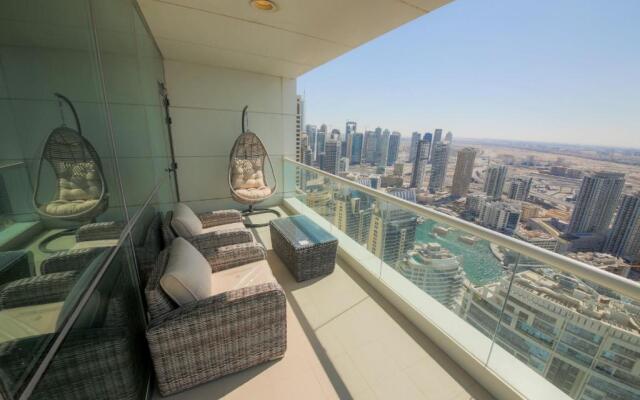 Stunning 5* 4Br-Oceanfront-Apartment