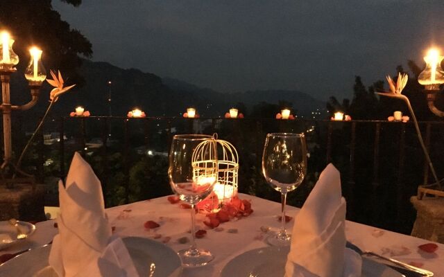 Posada del Tepozteco - Hotel & Gallery