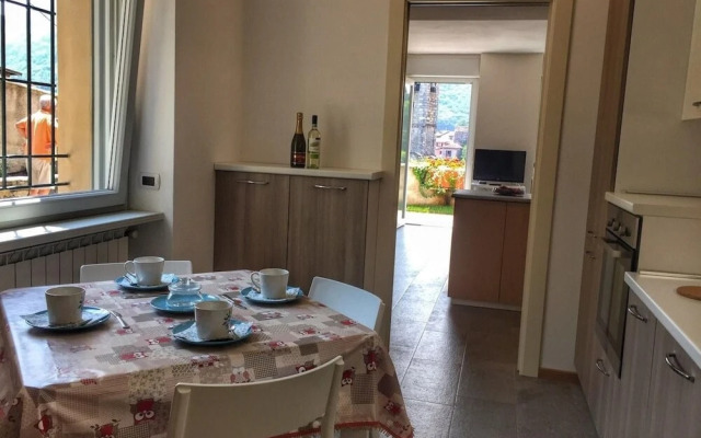 Oleandro 1 Apartment in Mergozzo With Pool