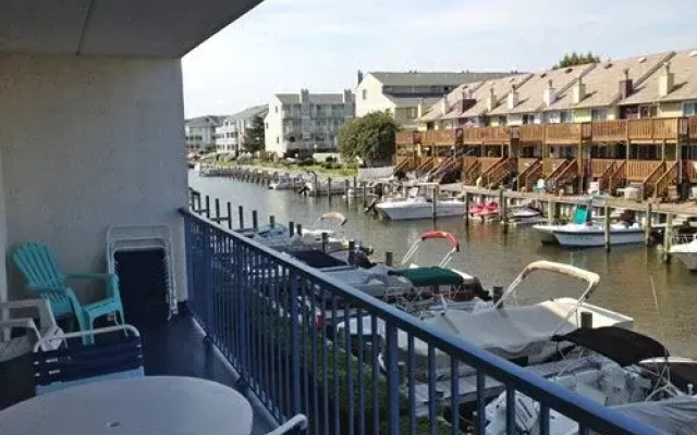 The Quarters at Marlin Cove