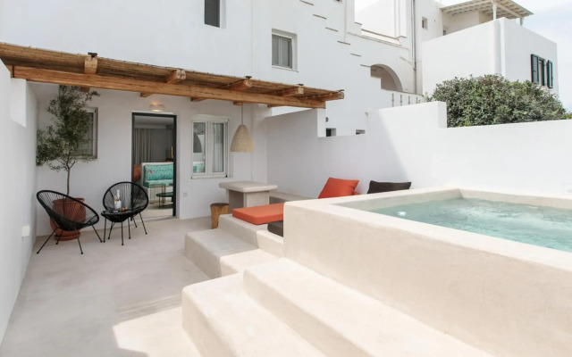 Iphimedeia Apartments & Suites