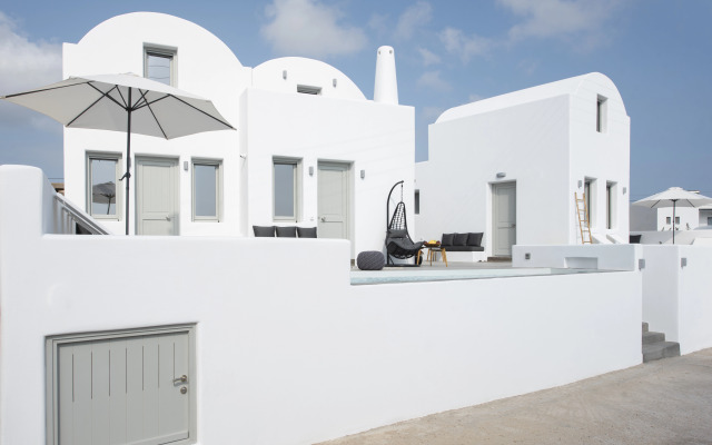 White Orchid Luxury Suites