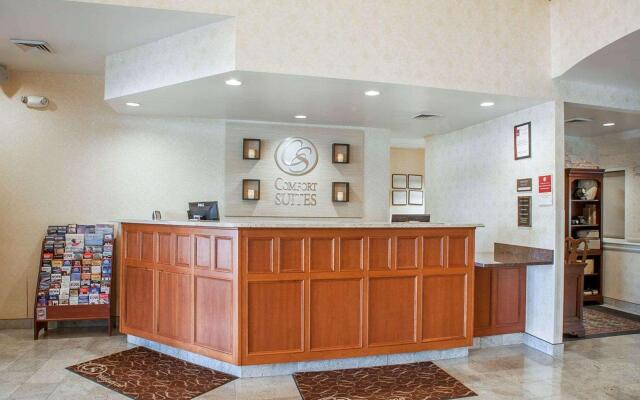 Comfort Suites West Warwick - Providence