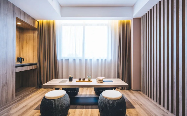 Atour Hotel Zhenjiang Railway Station Nanxu Avenue