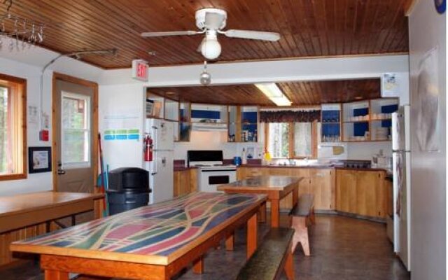 HI-Castle Mountain Hostel