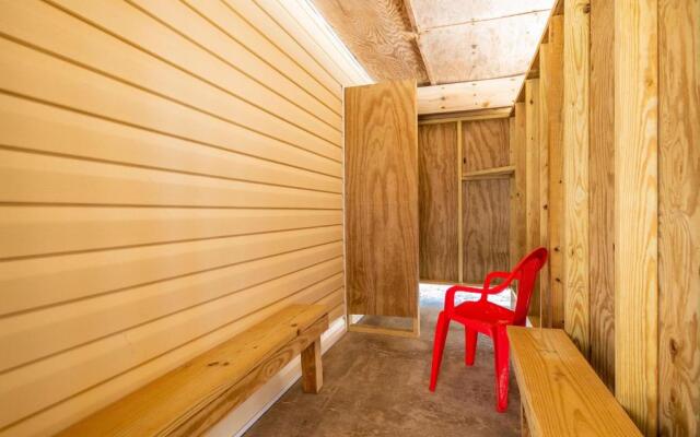 Dip Inn by Oak Island Accommodations