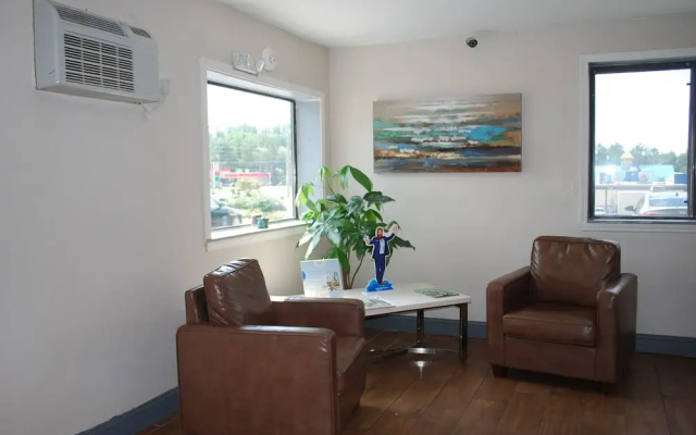 Super 8 by Wyndham Warner Robins