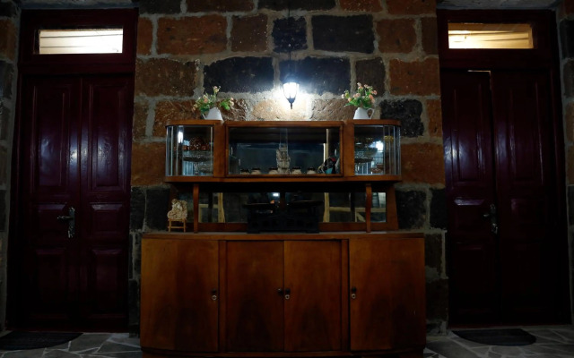 Onoyi Tun Guest House