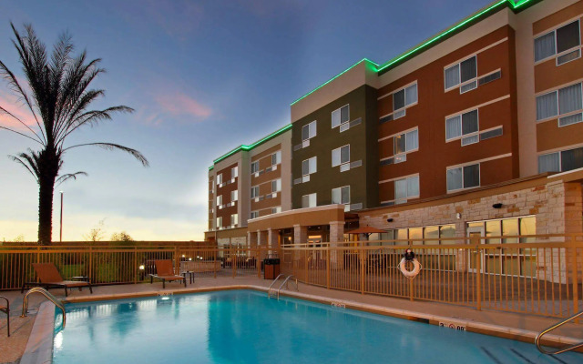 Courtyard by Marriott Victoria