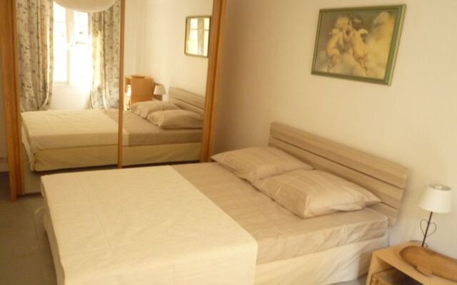 Ashley&Parker - Josephine