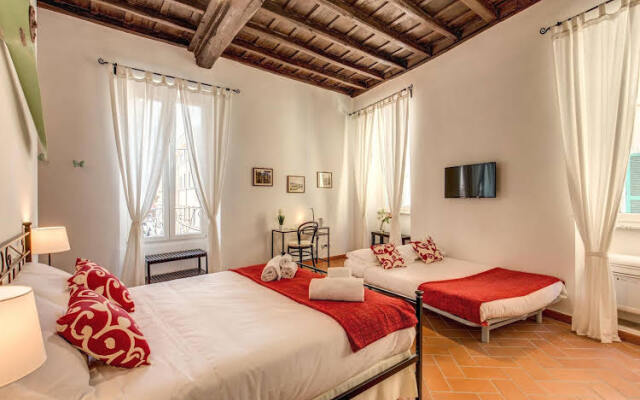 Trevi Fountain Elegant Two Bedrooms