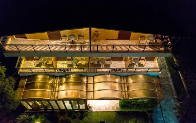 Hotel Chris