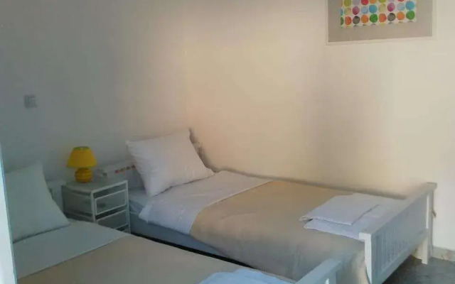 Falopa Apartments