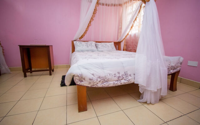 Winstonia Hotel