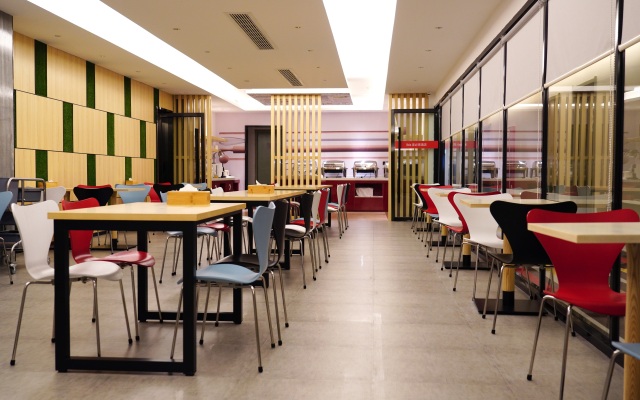 Tai Yi · Z Hotel