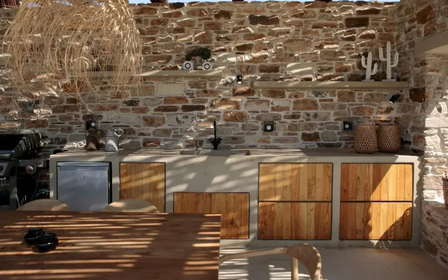 Villa Anamnisis With 5 Bedrooms and 5 5 Bathrooms