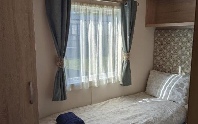 4 Berth Luxury Static Home