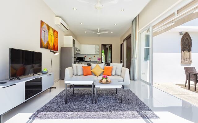 Tropical Holiday 2BR Pool Villa Greens 9