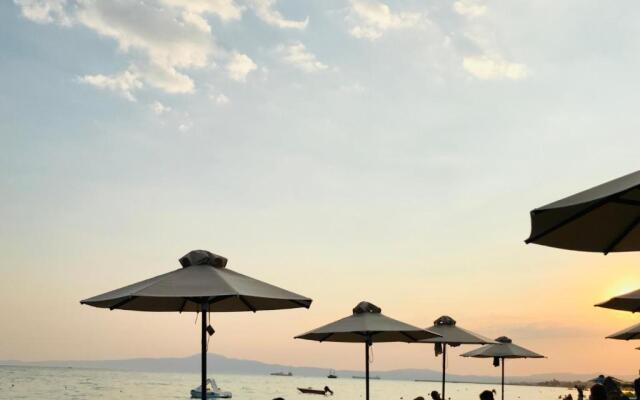Balsam suite - 50m to the beach