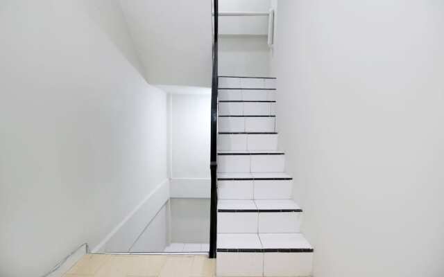 Airy Eco Syariah Gambir Alaydrus 27E Jakarta