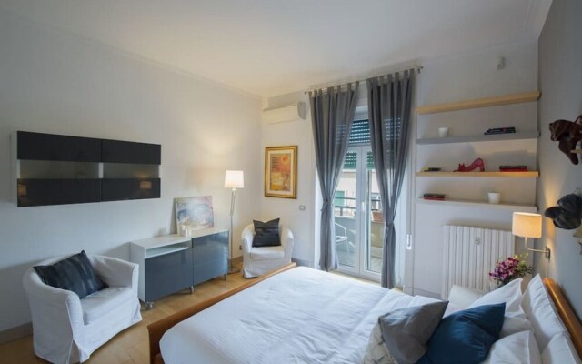 Modern & Elegant2 Bedroom Flat in Great Location