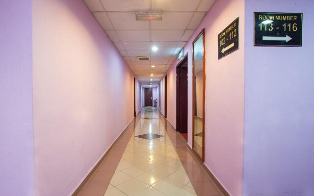 Carlton Star Hotel
