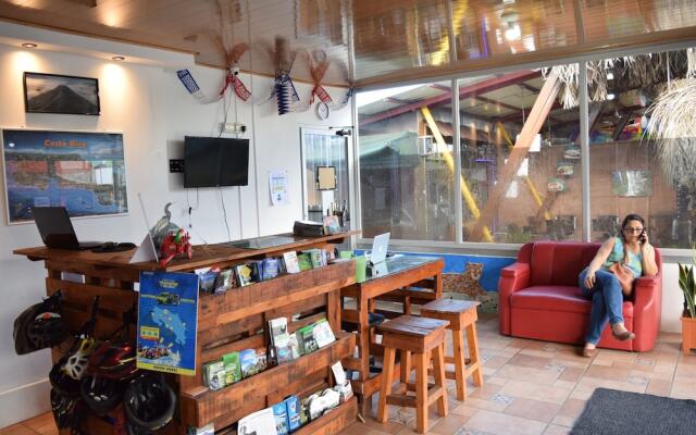 Arenal Container Hostel