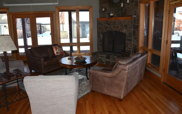 The Three Sisters Walk to Downtown Sisters