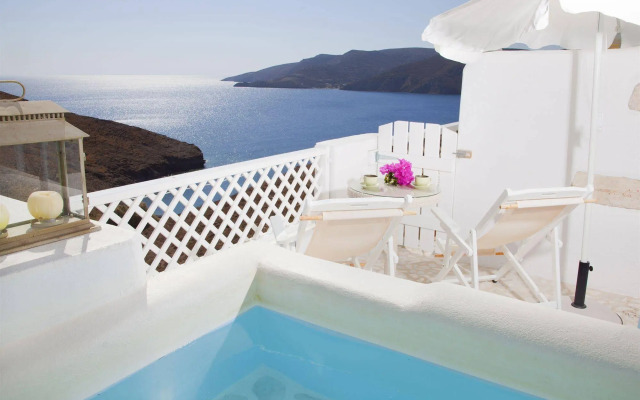Tholaria Boutique Hotel